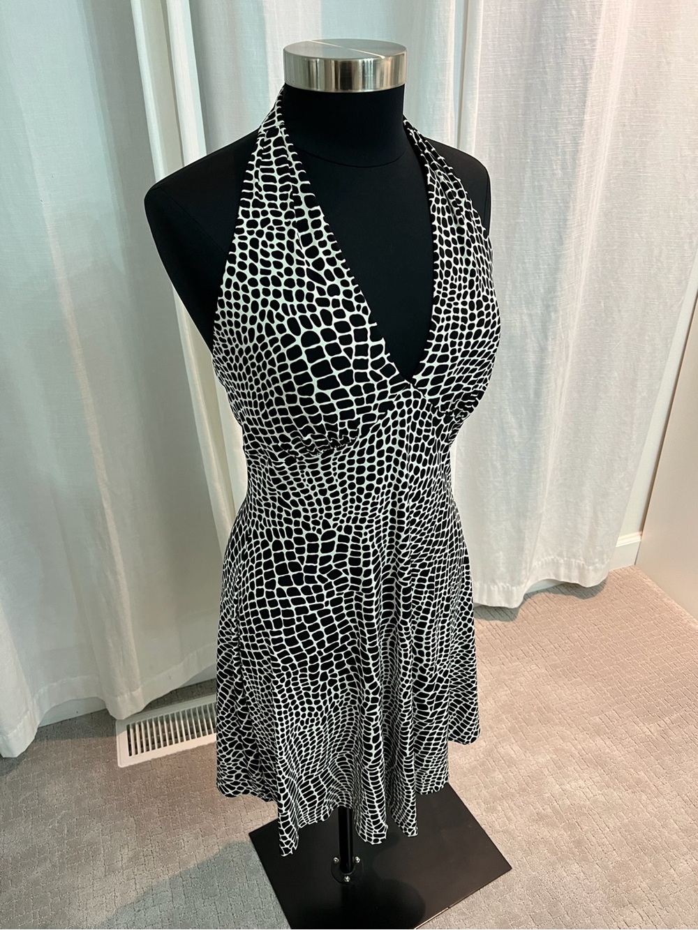 Maggie London Black & White Halter  Dress 12